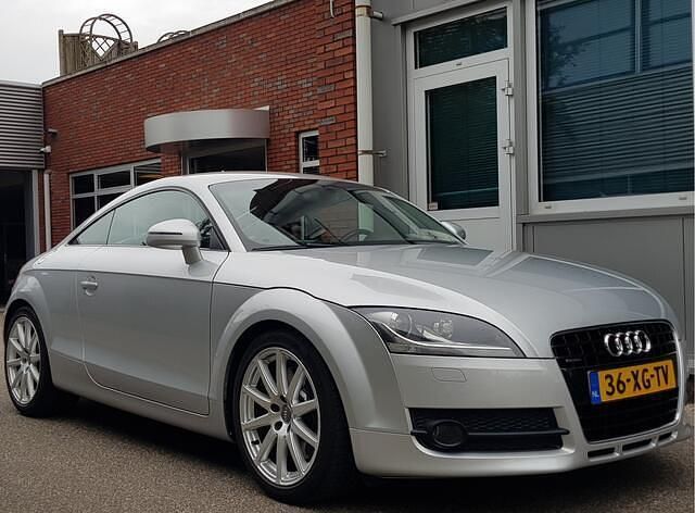 Zilver, metallic lak Gebruikt 2007 Audi TT Proline Coupé | € 11.375 (Goede deal) - Afbeelding 1/4