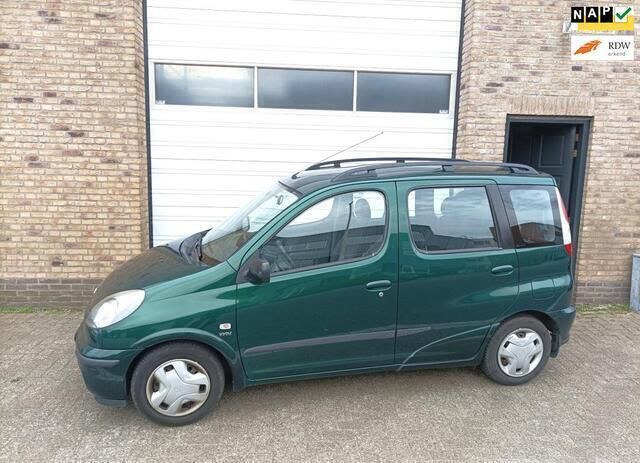 Groen Gebruikt 2001 Toyota Yaris Verso Sol MPV | € 2.695 (Eerlijke prijs) - Afbeelding 1/4