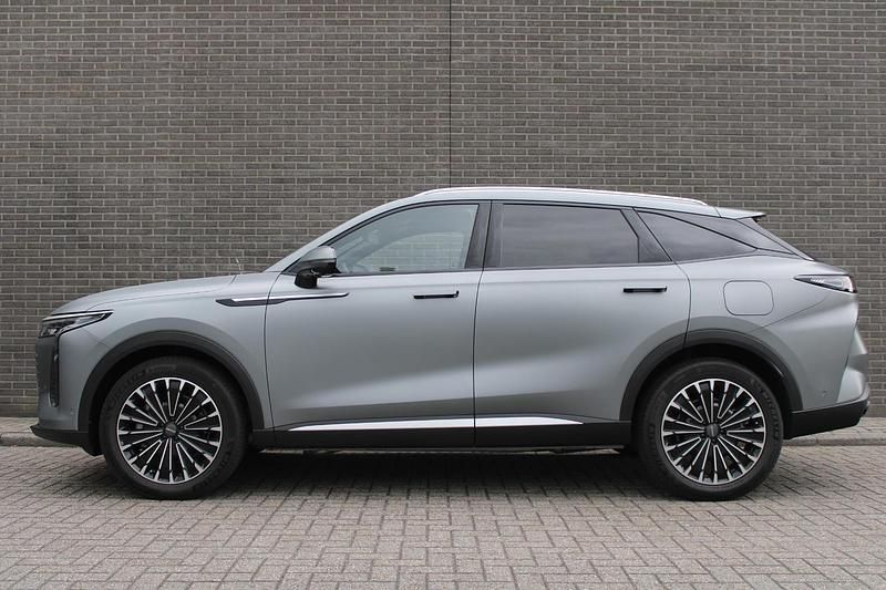 Nieuw Omoda 9 88 PK (64 kW) 2026 Grijs SUV