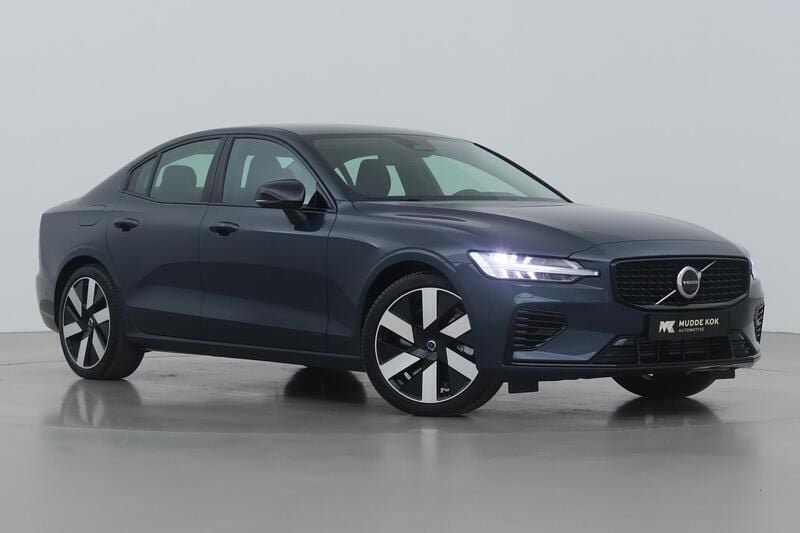 Blauw Nieuw 2025 Volvo S60 Plus Sedan | € 45.400 (Goede deal) - Afbeelding 1/1