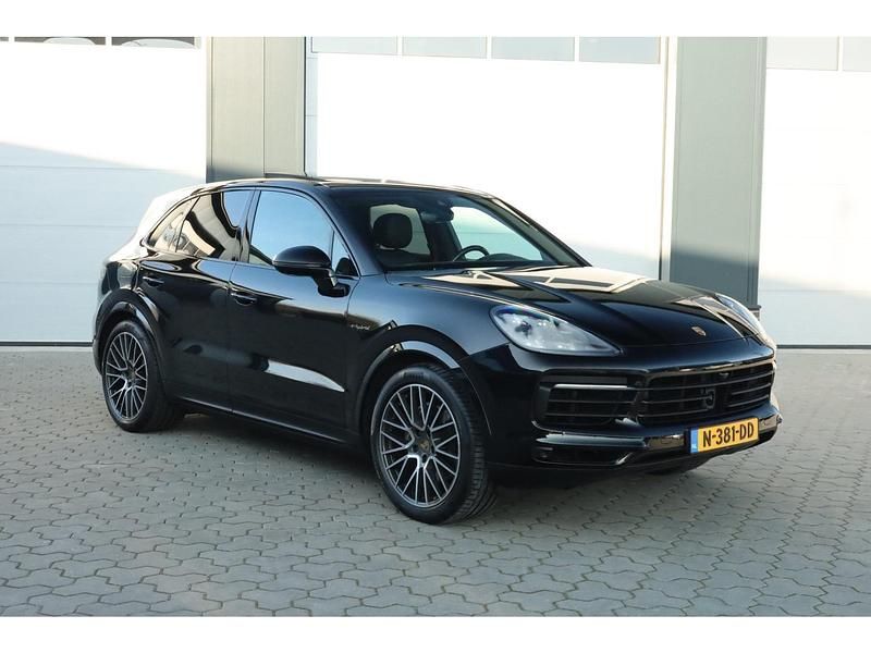 Occasion Porsche Cayenne 341 PK (250 kW) 2021 Zwart SUV