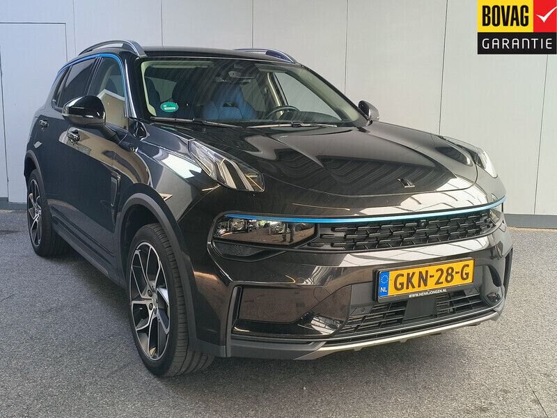 Zwart Gebruikt 2022 Lynk & Co 01 SUV | € 25.950 (Iets duurder) - Afbeelding 1/4