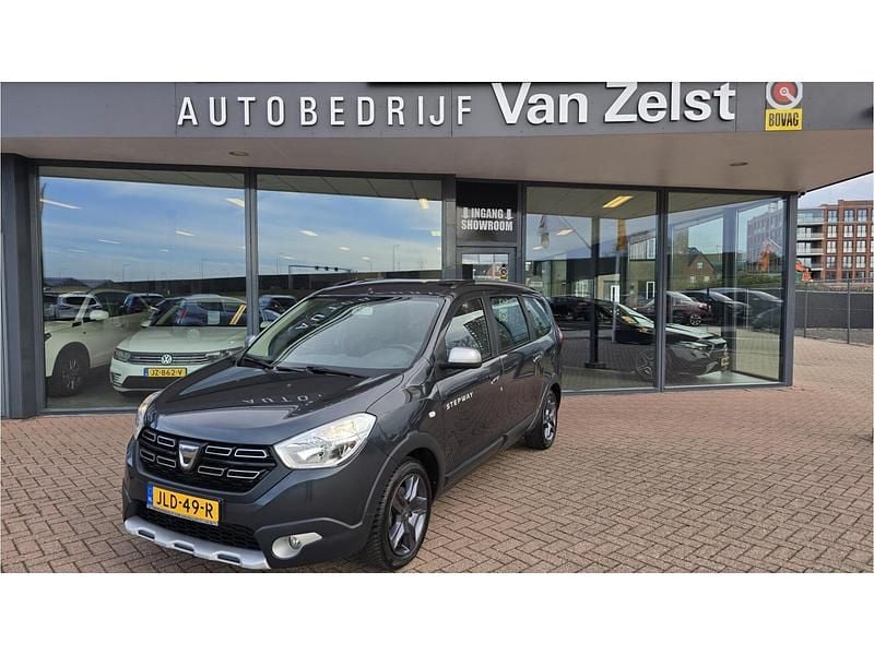 Grijs Gebruikt 2018 Dacia Lodgy Stepway MPV | € 13.950 (Iets duurder) - Afbeelding 1/4