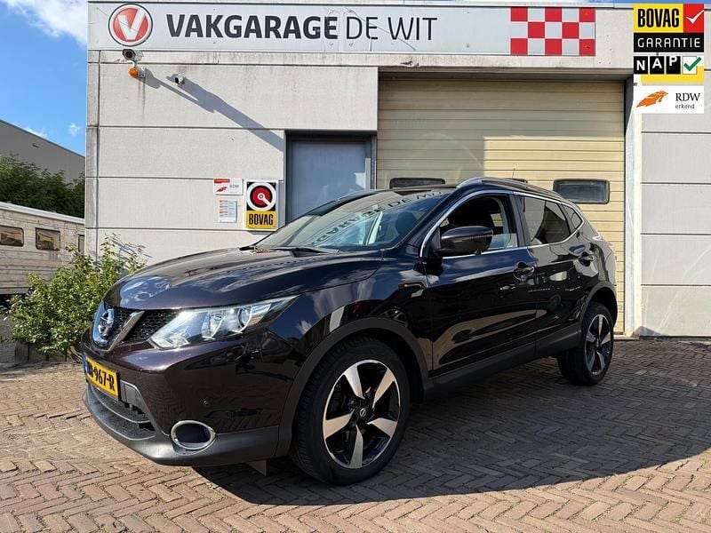 Paars Gebruikt 2017 Nissan Qashqai N-Connecta SUV | € 13.499 (Goede deal) - Afbeelding 1/4