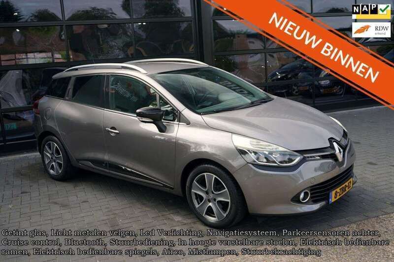 Grijs Gebruikt 2014 Renault Clio GrandTour Night&Day Stationwagen | € 5.440 (Eerlijke prijs) - Afbeelding 1/4