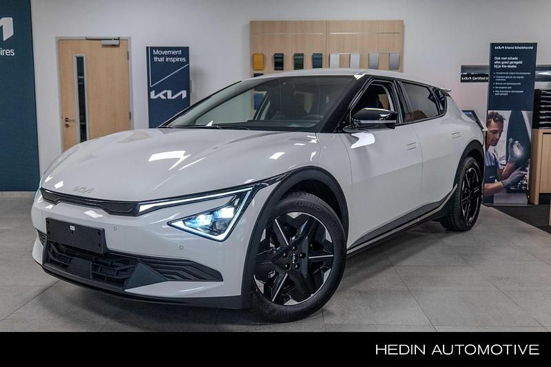 Wit Nieuw 2025 Kia EV6 Light SUV | € 38.945 (Super prijs) - Afbeelding 1/4
