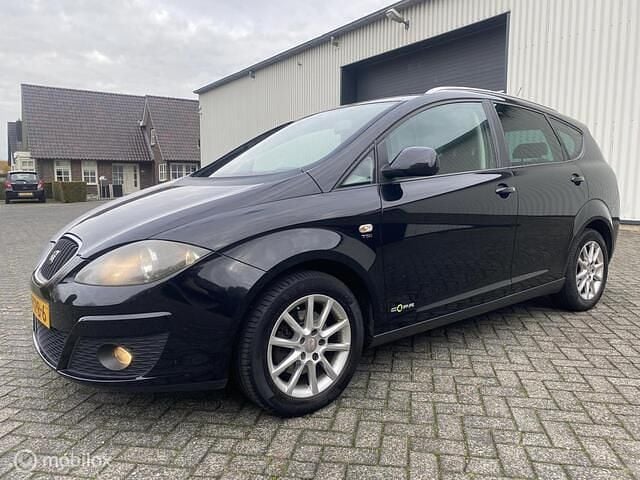 Zwart Gebruikt 2012 Seat Altea XL MPV | € 2.950 (Eerlijke prijs) - Afbeelding 1/4