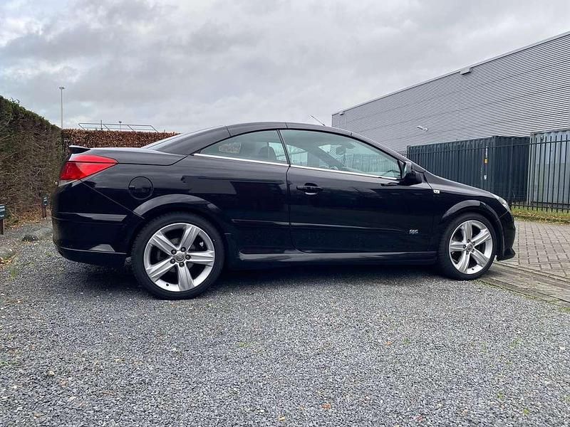 Occasion Opel Astra Cabriolet OPC 150 PK (110 kW) 2010 Zwart Cabriolet