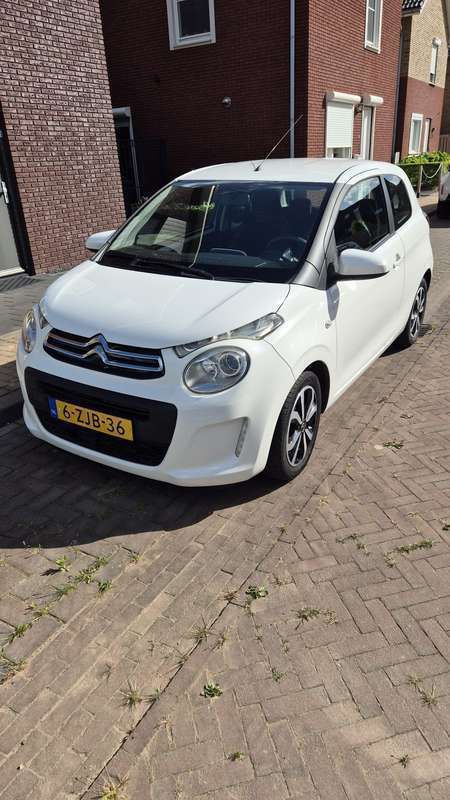 Wit Gebruikt 2015 Citroën C1 Hatchback | € 4.995 (Goede deal) - Afbeelding 1/4