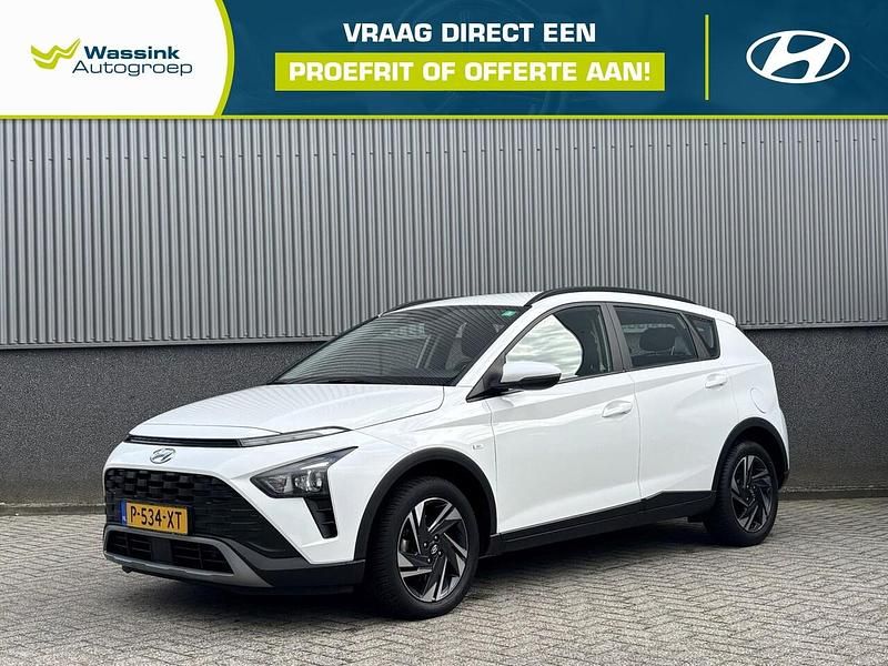 Wit Gebruikt 2022 Hyundai Bayon Comfort SUV | € 17.990 (Eerlijke prijs) - Afbeelding 1/4