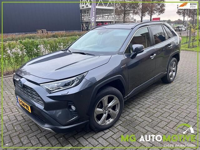 Grijs Gebruikt 2020 Toyota RAV4 Business Edition SUV | € 29.940 - Afbeelding 1/3