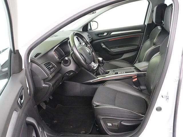 Occasion Renault Mégane IV GT 131 PK (96 kW) 2017 Wit Hatchback