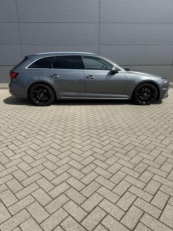 Occasion Audi A4 S-Line 150 PK (110 kW) 2019 Grijs Stationwagen