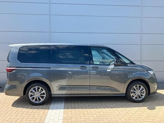 Occasion VW Multivan Edition 245 PK (180 kW) 2025 Grijs (metallic) Van