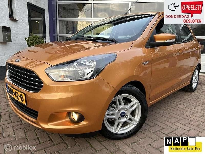 Oranje (metallic) Occasion 2018 Ford Ka Trend Hatchback | € 9.999 (Eerlijke prijs) - Afbeelding 1/4
