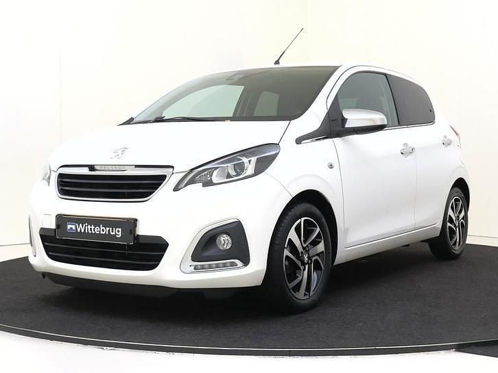 Wit Occasion 2019 Peugeot 108 Allure Hatchback | € 9.425 (Eerlijke prijs) - Afbeelding 1/3