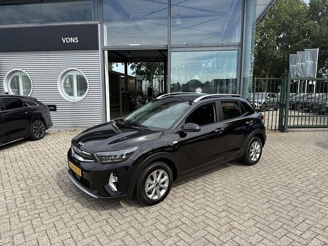 Occasion Kia Stonic 101 PK (74 kW) 2024 Zwart SUV