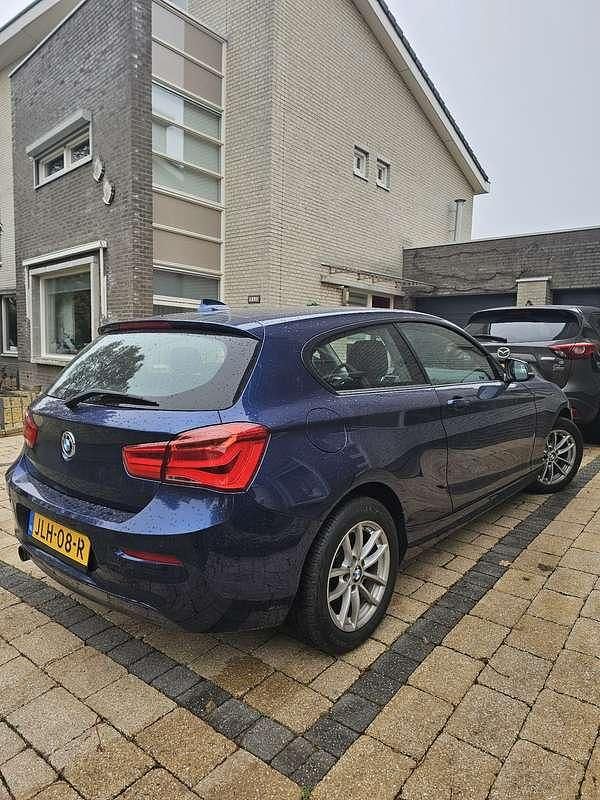 Blauw Gebruikt 2015 BMW 118 Advantage Hatchback | € 8.950 (Eerlijke prijs) - Afbeelding 1/4
