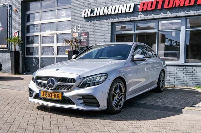 Occasion Mercedes C300 AMG line 259 PK (190 kW) 2019 Grijs, metallic lak Sedan