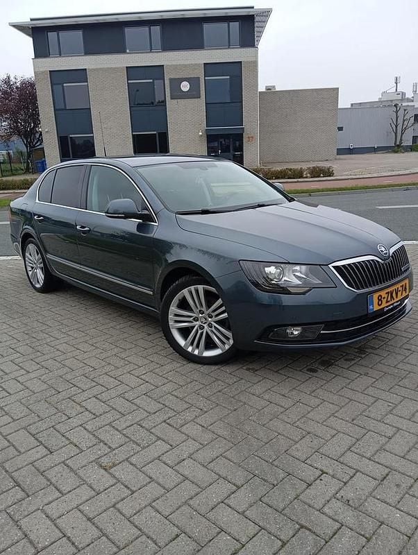 Gebruikt 2015 Skoda Superb GreenLine | € 8.599 - Afbeelding 1/4