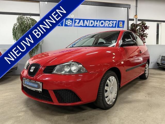 Rood Gebruikt 2007 Seat Ibiza Reference Hatchback | € 4.995 (Duur) - Afbeelding 1/4