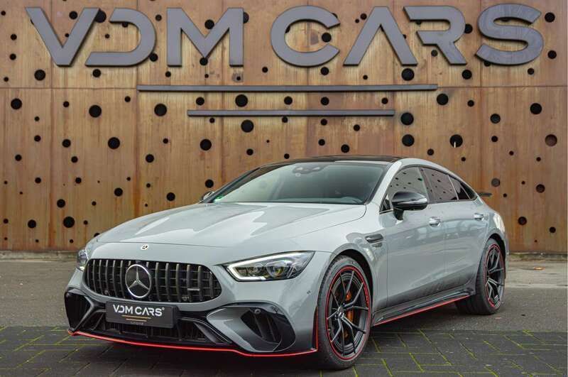 Grijs, metallic lak Gebruikt 2023 Mercedes AMG GT 63 Premium Plus Coupé | € 199.900 - Afbeelding 1/4