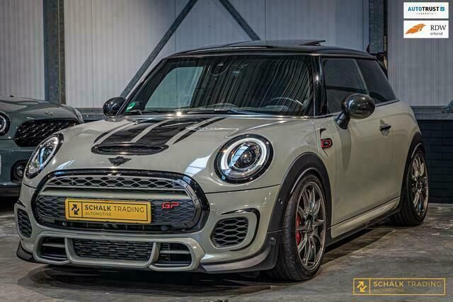 Groen Gebruikt 2017 Mini John Cooper Works Chili Hatchback | € 29.950 - Afbeelding 1/4