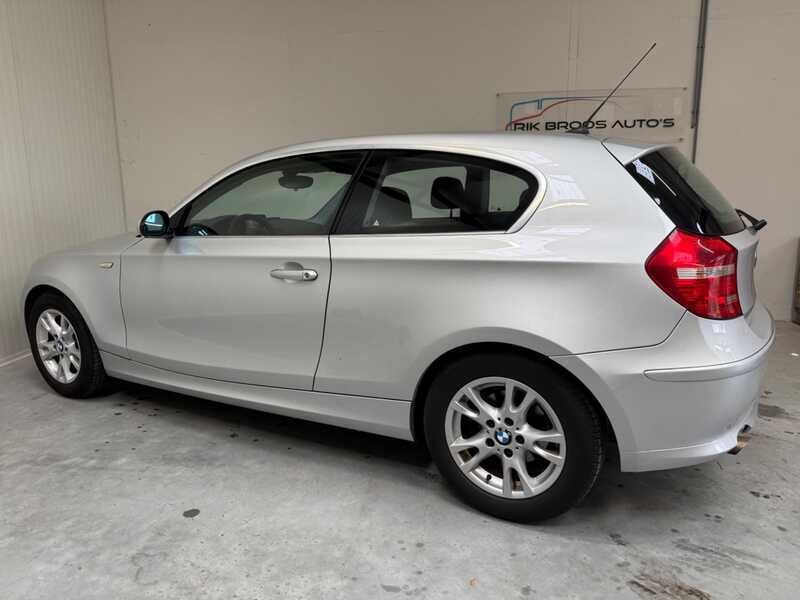 Occasion BMW 116 123 PK (90 kW) 2010 Grijs Hatchback