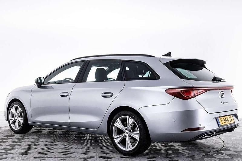 Occasion Seat Leon Business 110 PK (80 kW) 2023 Grijs Stationwagen