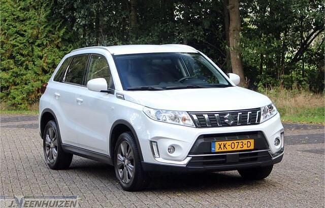 Wit Occasion 2019 Suzuki Vitara SUV | € 14.999 (Eerlijke prijs) - Afbeelding 1/4