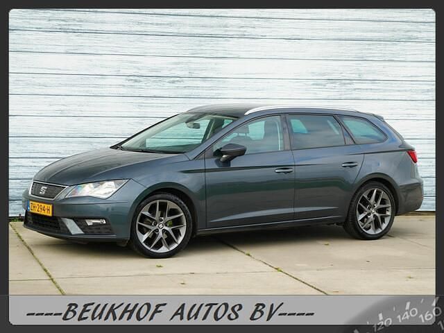 Grijs (metallic) Gebruikt 2019 Seat Leon ST Business Stationwagen | € 7.850 (Eerlijke prijs) - Afbeelding 1/4