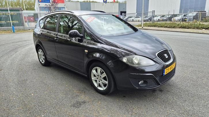 Occasion Seat Altea XL 105 PK (77 kW) 2010 Zwart MPV