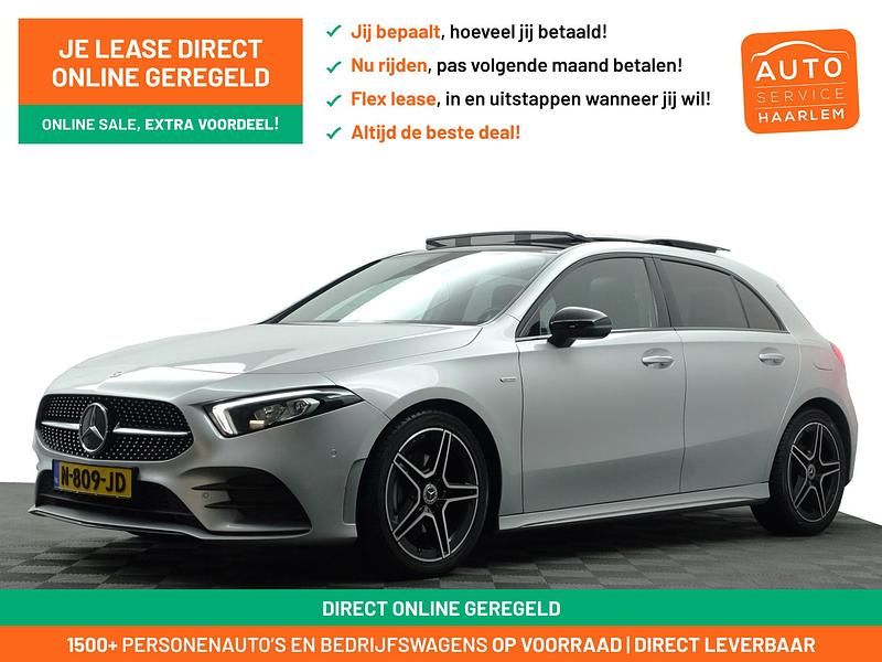 Grijs metallic Gebruikt 2021 Mercedes A180 AMG Hatchback | € 32.900 (Duur) - Afbeelding 1/4