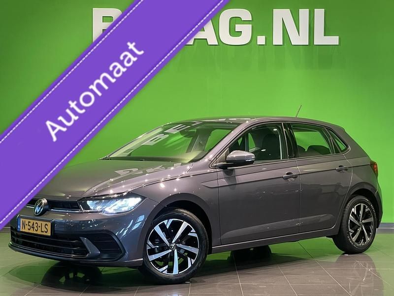 Grijs Occasion 2021 VW Polo Life Hatchback | € 20.999 (Iets duurder) - Afbeelding 1/4