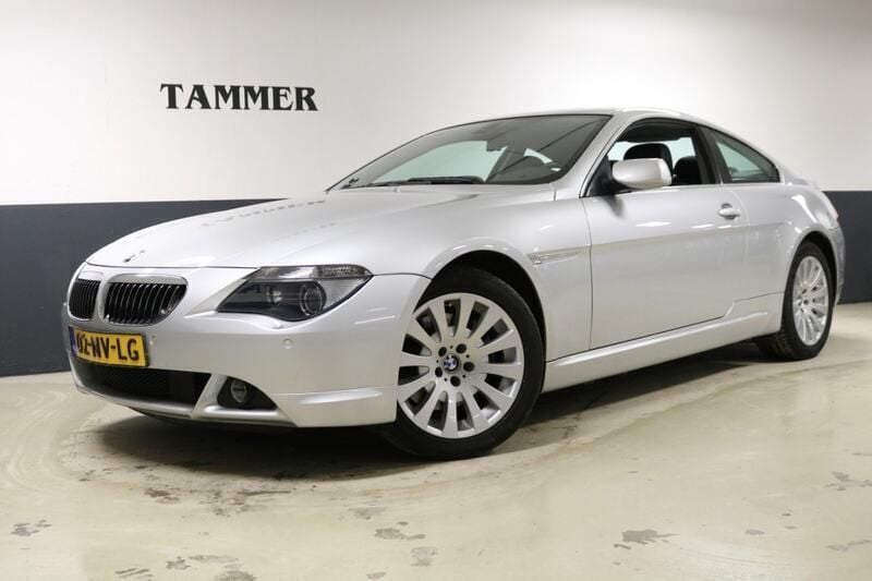 Grijs, metallic lak Gebruikt 2004 BMW 645 Coupé | € 18.950 - Afbeelding 1/4