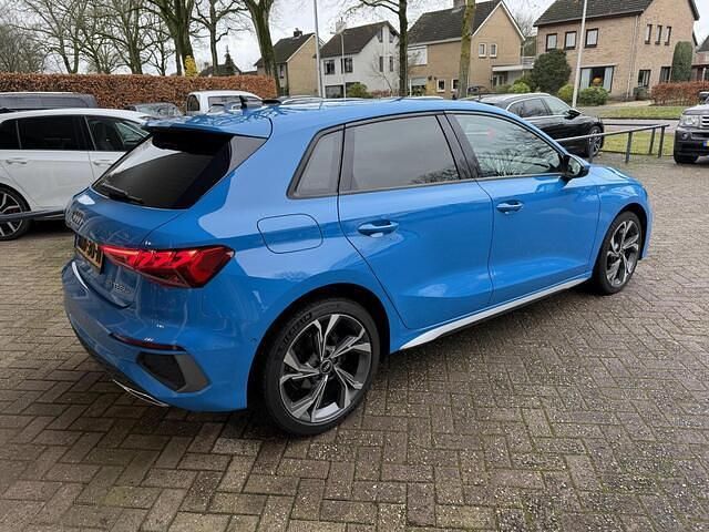 Occasion Audi A3 Sportback S-Line 150 PK (110 kW) 2021 Blauw Hatchback