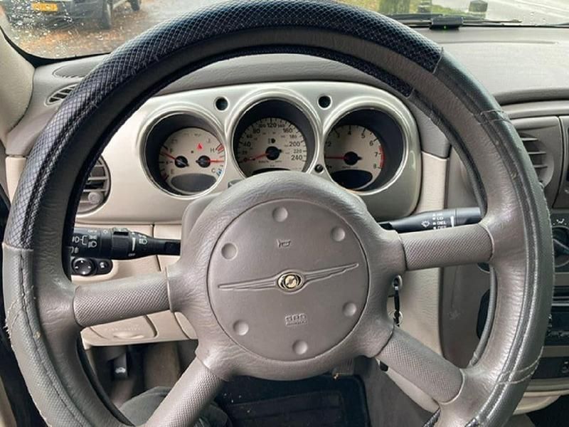 Zwart Gebruikt 2002 Chrysler PT Cruiser Clasic Hatchback | € 700 - Afbeelding 1/4