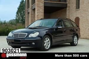 Blauwblau Gebruikt 2001 Mercedes C320 Stationwagen | € 12.000 - Afbeelding 1/4