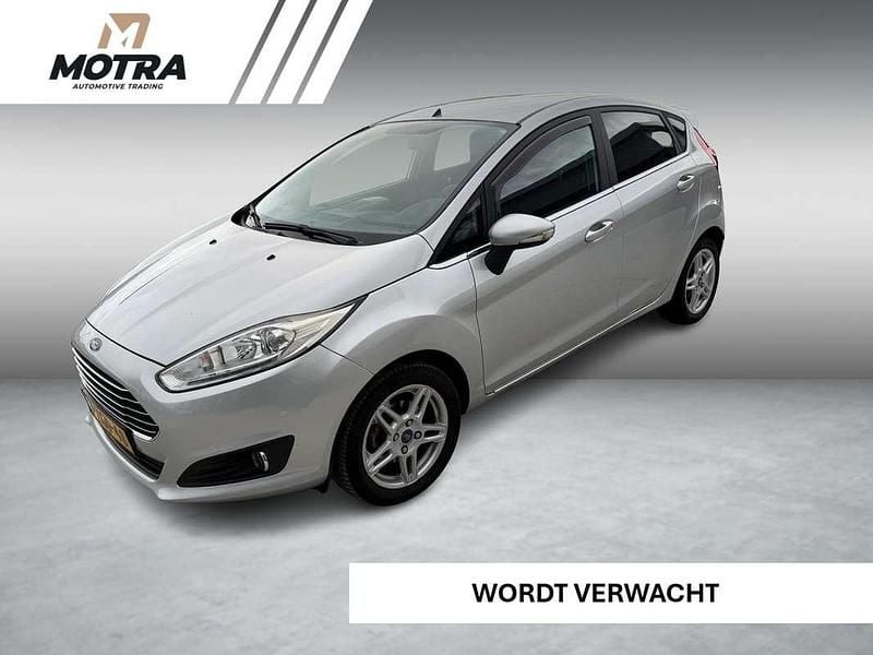 Grijs Gebruikt 2015 Ford Fiesta Titanium Hatchback | € 6.445 (Goede deal) - Afbeelding 1/1