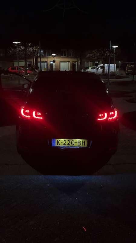 Zwart Occasion 2011 VW Golf Trendline Stationwagen | € 6.950 - Afbeelding 1/4