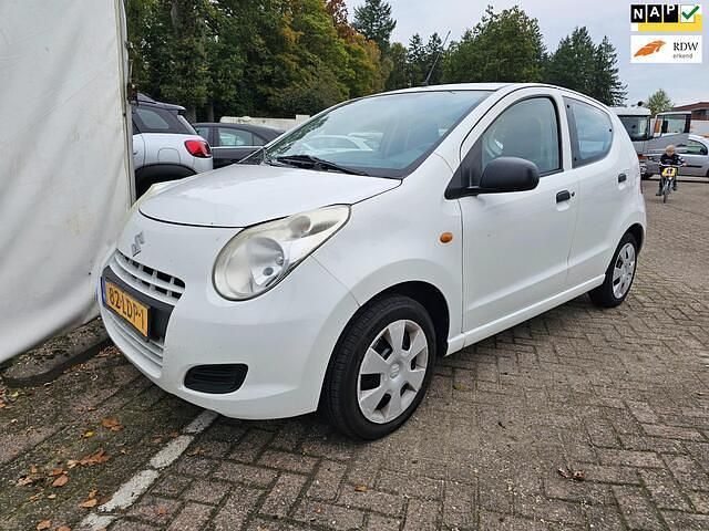Wit Occasion 2010 Suzuki Alto Hatchback | € 1.999 (Eerlijke prijs) - Afbeelding 1/4