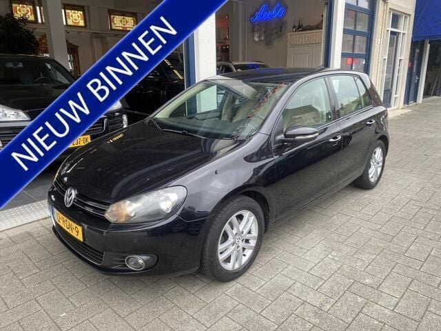 Zwart Gebruikt 2011 VW Golf VI Highline Hatchback | € 4.299 (Eerlijke prijs) - Afbeelding 1/4