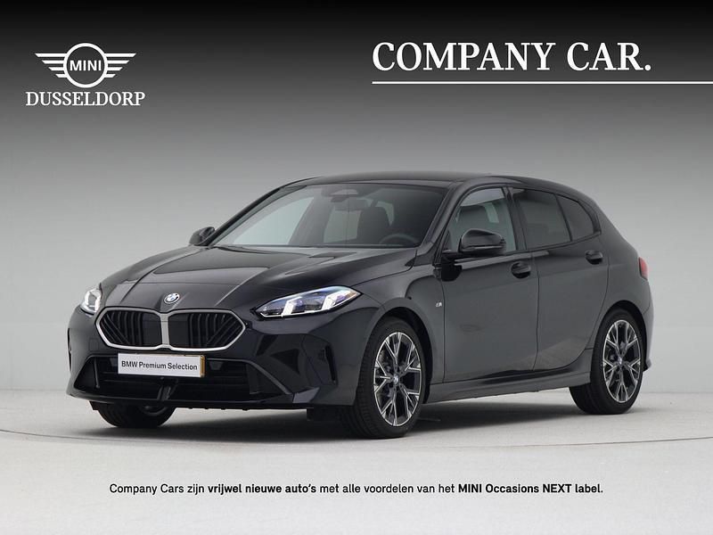 Zwart Gebruikt 2025 BMW 120 Comfort Edition Hatchback | € 43.950 (Goede deal) - Afbeelding 1/4