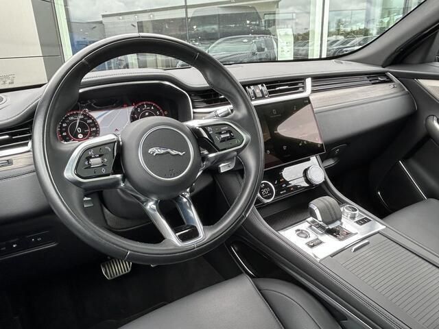 Occasion Jaguar F-Pace R-Dynamic 405 PK (297 kW) 2022 Santorini black (donker zwart metallic)zwart SUV