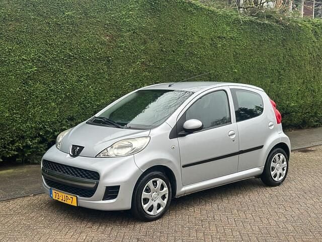 Occasion Peugeot 107 68 PK (50 kW) 2009 Grijs Hatchback