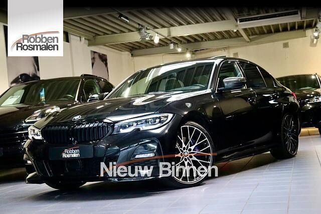 Zwart Gebruikt 2020 BMW 330 Efficient Dynamics Sedan | € 39.499 (Iets duurder) - Afbeelding 1/4