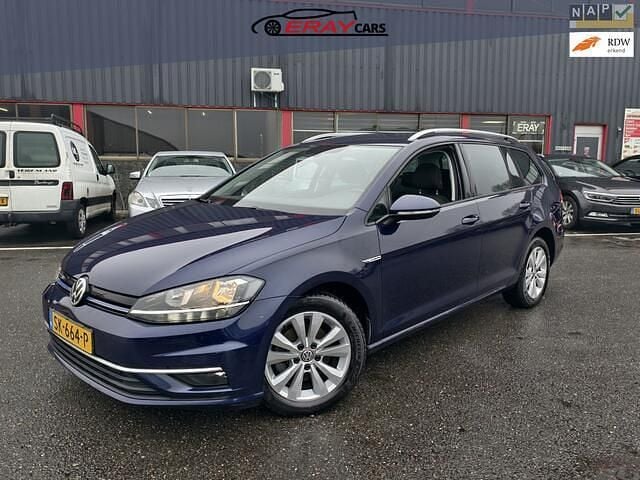 Blauw (metallic) Occasion 2018 VW Golf VII Comfortline Stationwagen | € 12.999 (Goede deal) - Afbeelding 1/4
