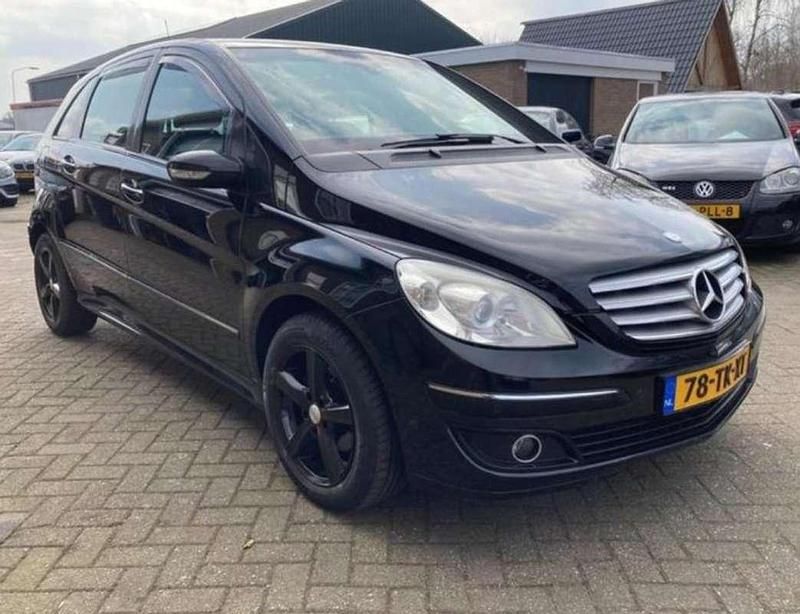 Occasion Mercedes B150 95 PK (69 kW) 2006 Zwart MPV