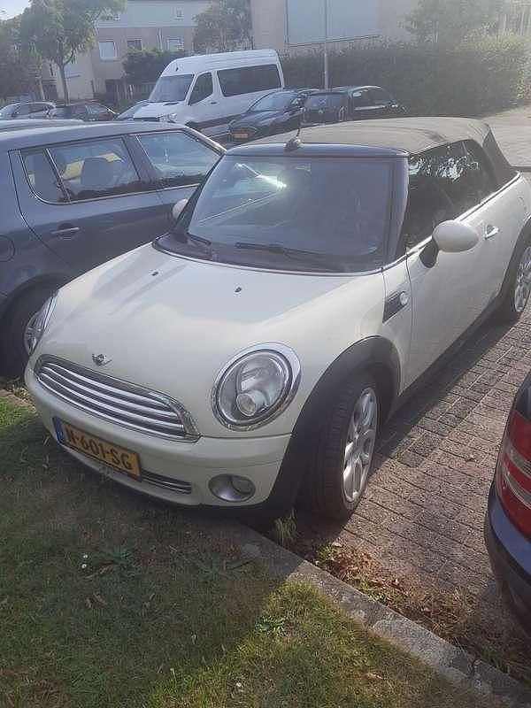 Beige Gebruikt 2009 Mini Cooper Cabriolet Cabriolet | € 6.500 (Iets duurder) - Afbeelding 1/4