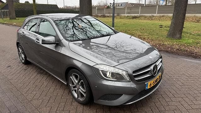 Occasion Mercedes A180 Edition 122 PK (89 kW) 2013 Grijs Hatchback